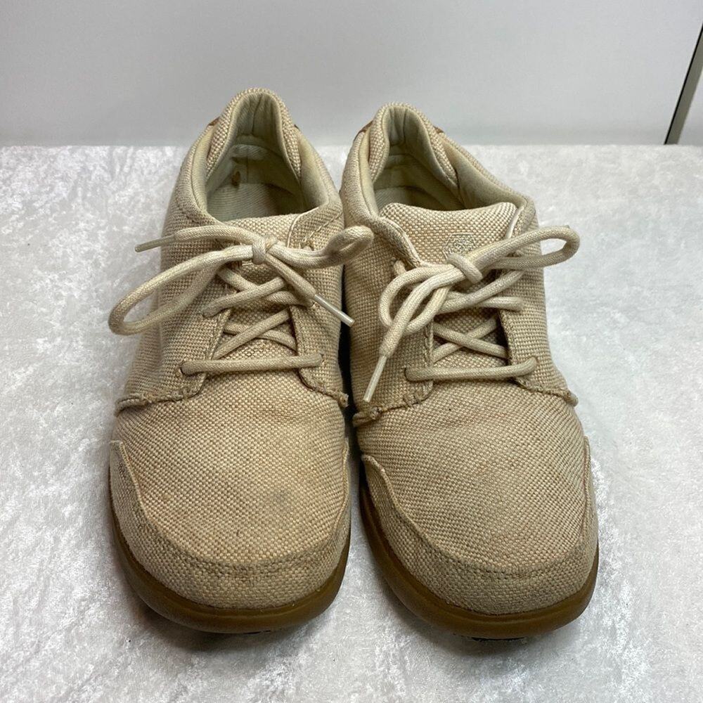 Timberland beige lace up canvas shoe size 8.5